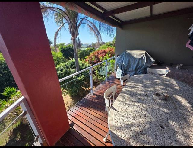 4 BEDROOM HOUSE FOR SALE IN WAVECREST